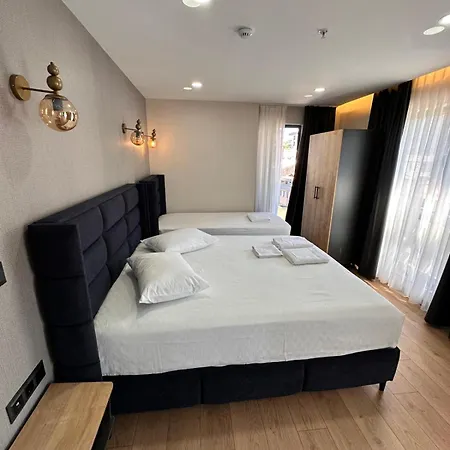 Dream Hotel 3*